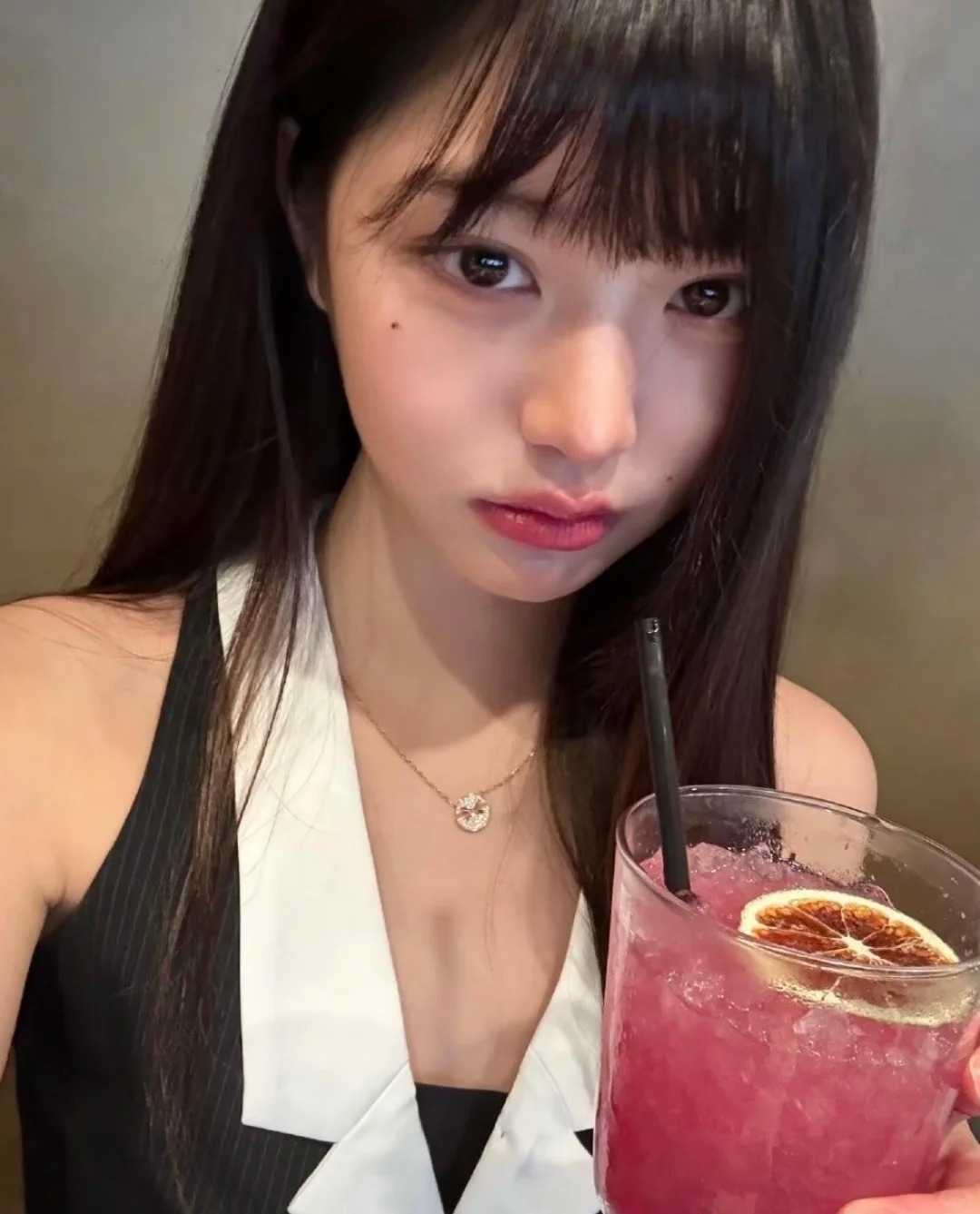 檸檬水可以加點小黃瓜、薄荷等其他食材來增添風味。